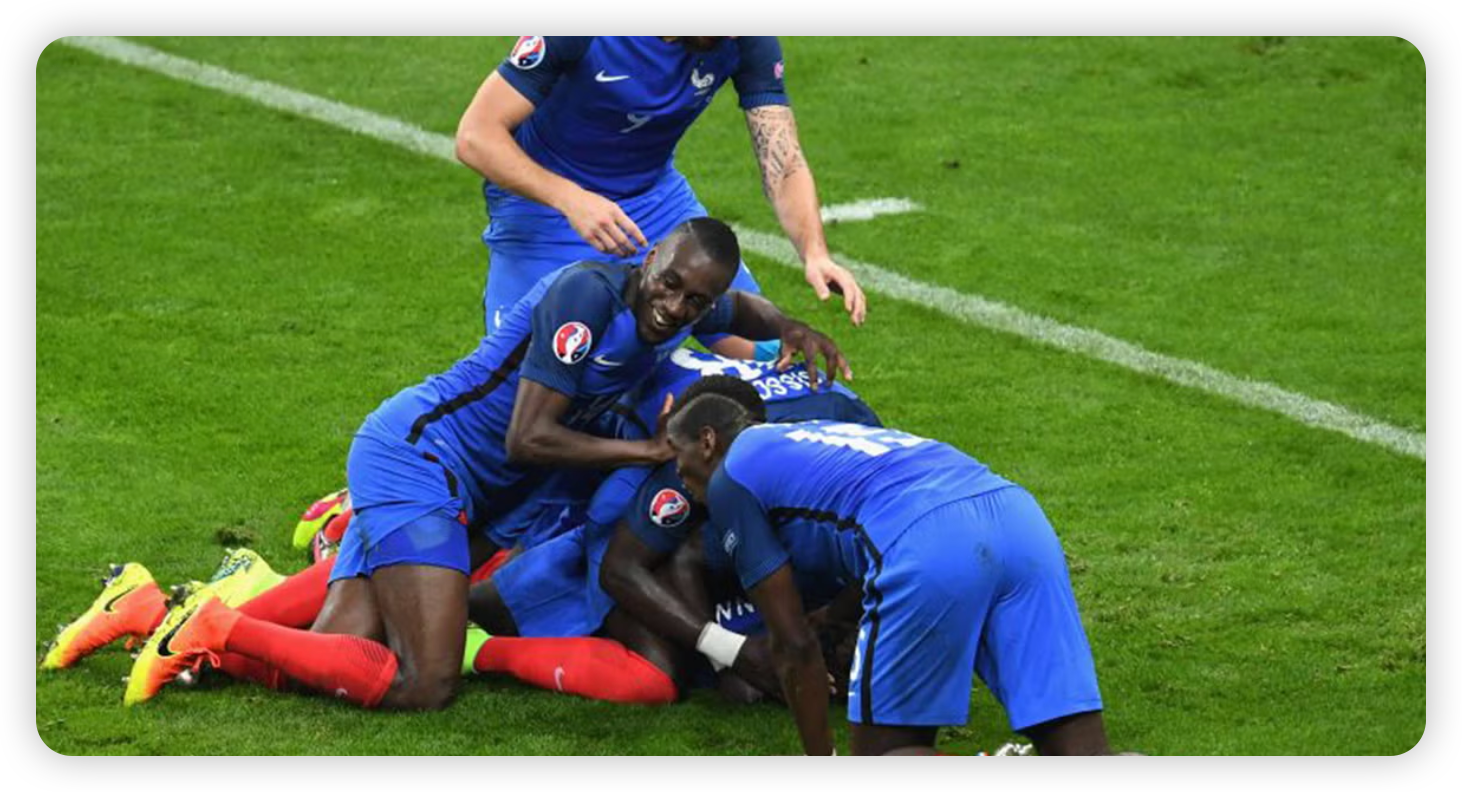 Tense Moments Before Kickoff as Police Investigate Suspicious Package