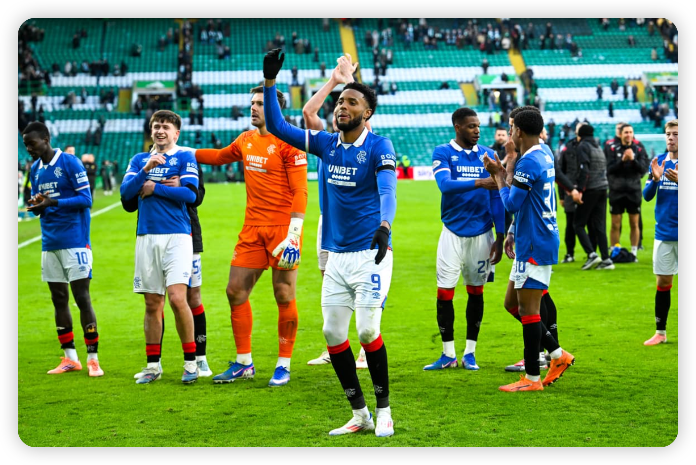 Expert Reaction and Tactical Breakdown