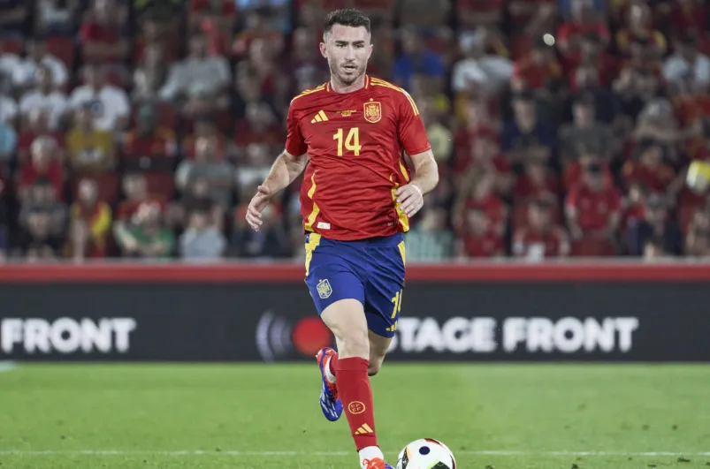 Comparing Laporte to Legendary Defenders