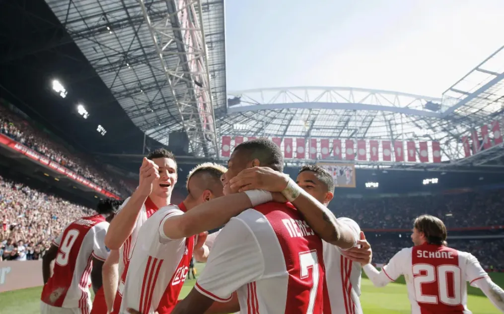 The Background: A Championship Built on Unity